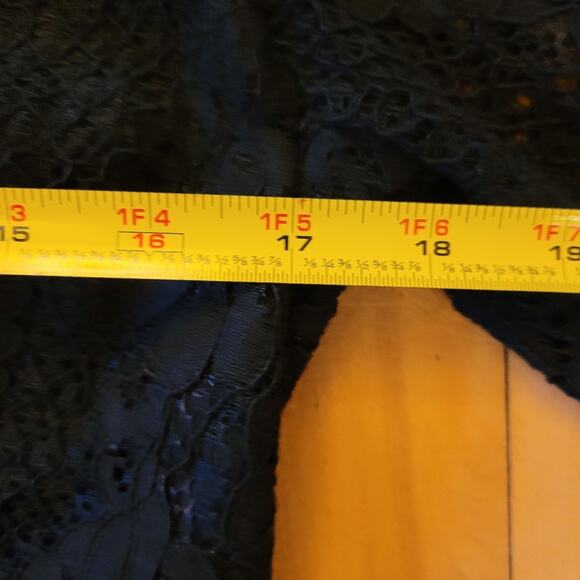 Lulus Black Lace Midi Dress Size Large 3/4 Sleeve Bodycon Party Costume Witchy - Picture 7 of 7